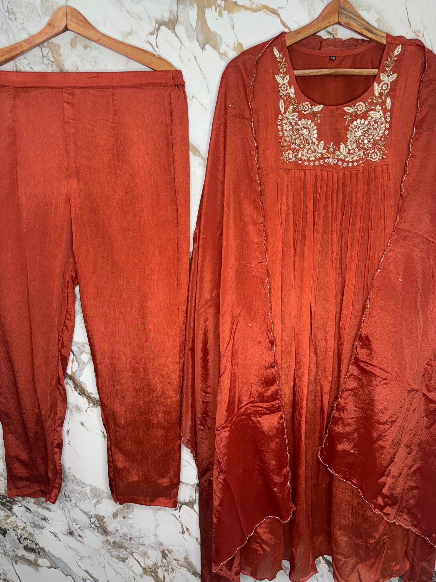 Aarohi Chinon Kurta Set