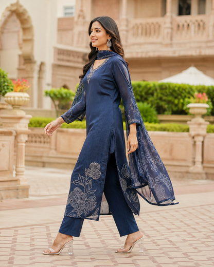 Neelara Crepe Kurta Set