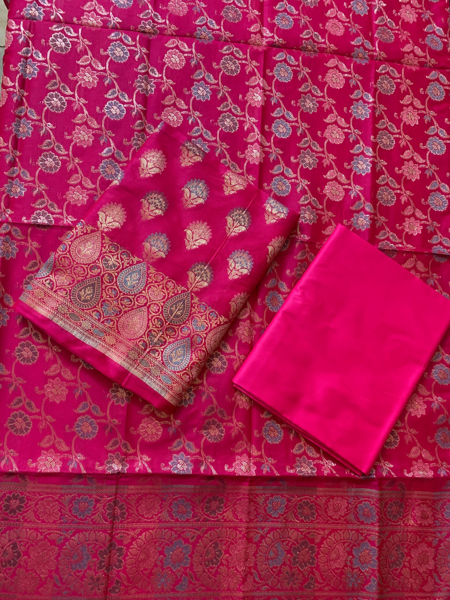 Gulnaar Banarasi