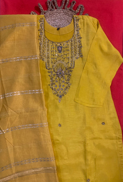 Tejasvi Mustard Zardoshi Kurta Set